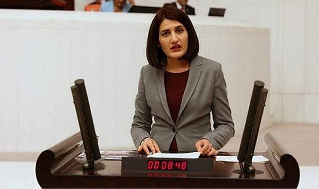 Kürtçü Terörist Aşığı HDP'li Semra Güzel Yakalandı