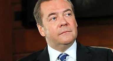 Medvedev: İlhak Edilen Bölgeleri Korumak İçin Nükleer Silah Kullanılabilir