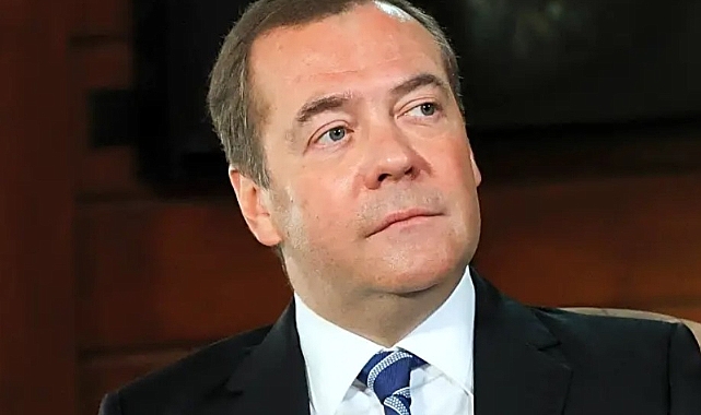 Medvedev: İlhak Edilen Bölgeleri Korumak İçin Nükleer Silah Kullanılabilir