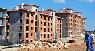 'TOKİ Suriyelilere Bedava Konut Yaptı' İddiası Meclis Gündeminde