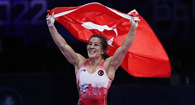 Dünya Şampiyonu Tek Türk Kadın Güreşçi Yasemin Adar Yiğit, İkinci Kez Dünya Şampiyonu Oldu