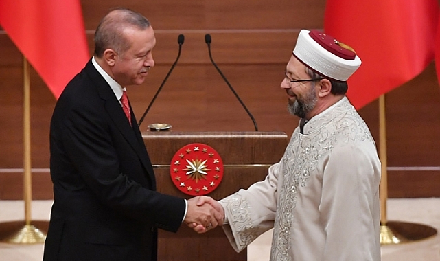 Yunanistan'da ve Sözde 'Türk' Diyanet İşleri Başkanlığı'nda 9 Eylül Matemi: Cuma Hutbesinde Zafere Dair Tek Kelime Edilmedi