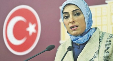 Zehra Taşkesenlioğlu'ndan Dikkat Çekici Paylaşım