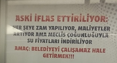 ABB, AKP'nin Ankara'da Suya İndirim Kararını Metroya Afiş Asarak Duyurdu