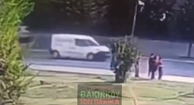 Başıboş Köpeklerden Kaçan Bir Çocuk Otomobilin Altında Kalarak Hayatını Kaybetti