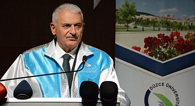 Binali Yıldırım'dan Öğrencilere: İş Bulacak mıyız, Bulamayacak mıyız Gibi Konulara Kafanızı Yormayın