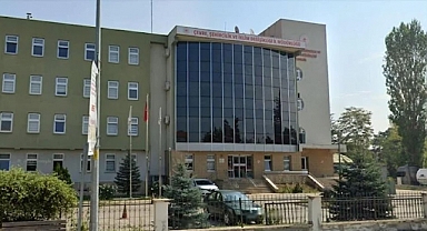 İl Müdürü, Eşini Aynı Kuruma Şube Müdürü Yaptı
