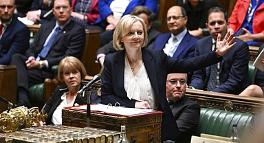 İngiliz Başbakanı Liz Truss İstifa Etti
