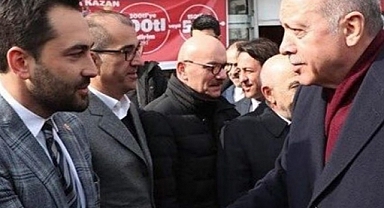 İsmail Saymaz: AKP'de Çatlak Büyürse Mücahit Arınç da İstifa Edebilir