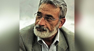 İsmet Özel'in 'Başörtüsü' Zırvaları Yeniden Gündeme Geldi: Namuslu Değilsen Başını Örtme Hakkın Yok