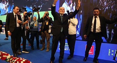 Karamollaoğlu: Biz Laiklikten Değil, Sözde Laikçilerden Çok Çektik