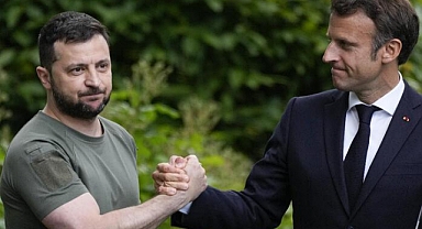 Macron: Ukrayna'ya Daha Çok Silah Vereceğiz