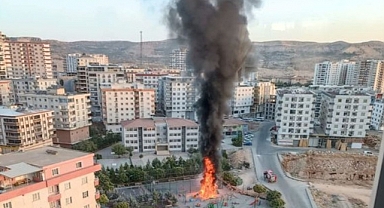 Mardin'de Yeni Açılan Parkın Oyuncakları Ateşe Verildi
