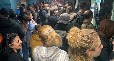 Marmaray Yenikapı Durağında İntihar: Raylara Atladı