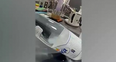 Şişe Suyun İçinden Denizanası Çıktı: 'Bunu İçtiğim Gün Oğlumla Hastanelik Olduk'