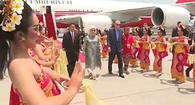 AKP'li Cumhurbaşkanı Erdoğan Endonezya'da
