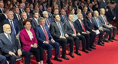 Altılı Masanın Anayasa Değişikliği Toplantısında Dikkat Çeken Detay: Akşener ve Kılıçdaroğlu Yan Yana Oturmadı