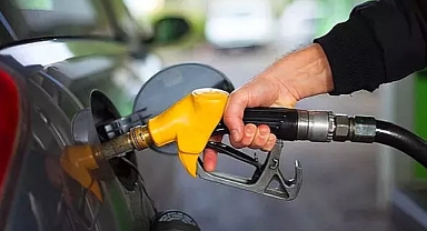 Benzine Bir İndirim Daha