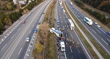 Bolu'da Yolcu Otobüsü Devrildi: 3 Ölü, Çok Sayıda Yaralı