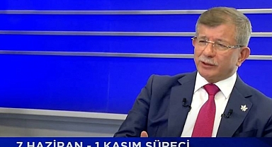 Davutoğlu: Soylu, Her İstifa Tehdidinde Erdoğan'a Şantajda Bulunuyor
