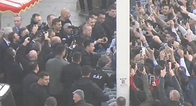 Erdoğan Halka Simit Dağıttıktan Sonra Yat Gezisi Yaptı İddiası