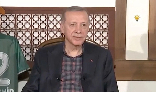 Erdoğan ve Genç Kız Arasında Yamaç Paraşütü Diyaloğu