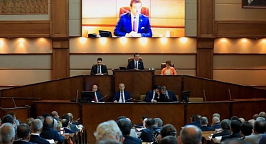 İBB Meclisi Yeni Cadde İsimlerini Belirledi: Kabine Listesi Gibi