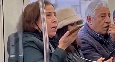 Marmaray'da Yere Çöp Attı, İnsanlar Tepki Gösterince Telefonuna Sarıldı: 'Yüksek Mevkilerde Tanıdıklarım Var'