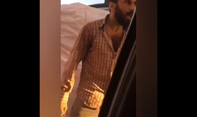 Suriyeli Sığınmacı, Kendisinden Yol İsteyen Vatandaşı Delici Aletle Tehdit Etti
