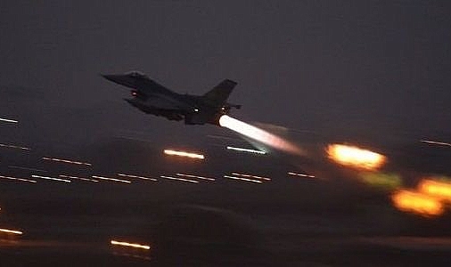 Türk Ordusundan Irak ve Suriye'nin Kuzeyine 'Pençe Kılıç Hava Harekâtı'