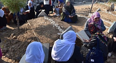 Türkiye'nin En Yaşlı İnsanlarından Nuriye Babat Hayatını Kaybetti