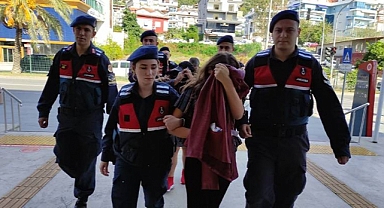 Yeni Doğurduğu Çocuğunu Pencereden Attı: 15 Yaşındaki 'Anne' Tutuklandı