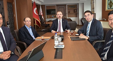 Asgari Ücrete Zam Geldi: Ticaret Bakanlığı Zincir Marketleri 'Etiket Fiyatı' Konusunda Uyardı
