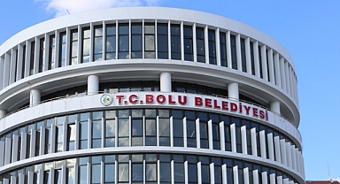 Bolu Belediyesi'nde Bıçaklı Saldırı Girişimi: Tanju Özcan'ın Odasına Girmek İstedi