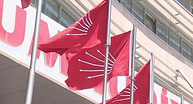 CHP Grubu, Maltepe Belediyesi'nin Ayakkabı Hediyesini Kabul Etmedi