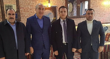 İmamoğlu'na Ceza Veren Hakimin AKP'li Yöneticilerle Fotoğrafları Ortaya Çıktı