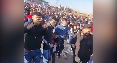 Irak'ın Süleymaniye Kentinde Genç Bir Kadın Onlarca Kişi Tarafından Taciz Edildi