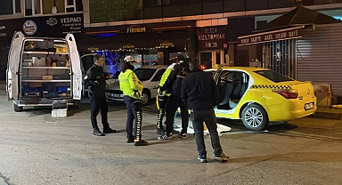 Kadıköy'de Ücreti Fazla Bulan Yolcu, Taksiciyi Silahla Yaraladı