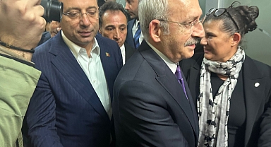 Kılıçdaroğlu İstanbul'a İniş Yaptı, İmamoğlu Karşıladı