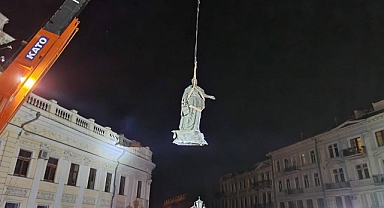 Ukrayna, Rus Çariçesi Katerina'nın Odessa'daki Heykelini Kaldırdı