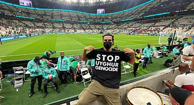Uygur Aktivist Doğu Türkistan'daki Zulme Dikkat Çekmek için Katar'da