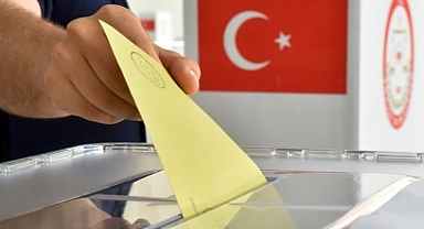AKP'den Erken Seçim Sinyali: Tarihin Az Geriye Çekilmesi İçin Değerlendirme Yapılıyor