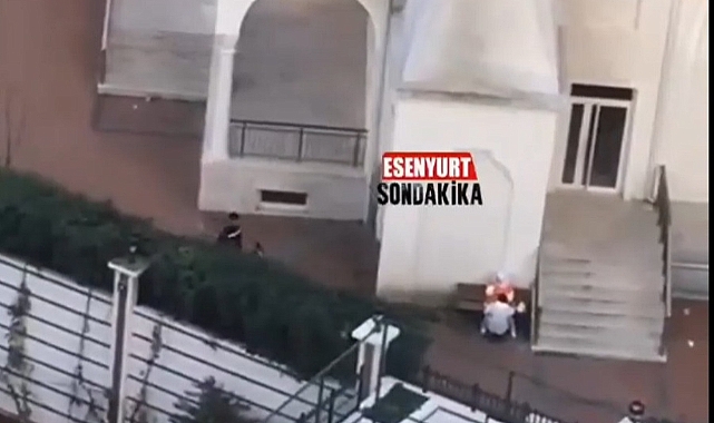 Esenyurt'ta Yabancı Uyruklu Çift, Cami Avlusunda Uygunsuz Hareketlerde Bulundu