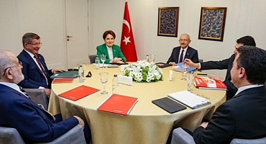 Gelecek Partisi Sözcüsü: Altılı Masa Dağılsın İsteyen, Bunların Burada Ne İşi Var Diyen, Davutoğlu Nefretiyle Dolu Bir Ekip Var