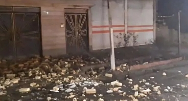 Güney Azerbaycan'ın Hoy Şehrinde Meydana Gelen Depremde Can Kaybı 3'e Yükseldi