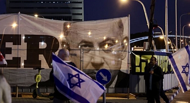 İsrail'de Netanyahu İstibdadına Karşı Dev Protesto