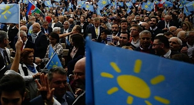 İYİ Parti Oylarını Bir Yıl İçinde 5 Puan Artırdı