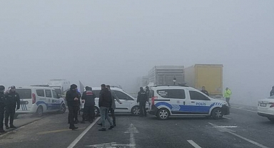 Konya'da Askeri Araç TIR'a Çarptı: 2 Asker Şehit Oldu, 2 Asker Yaralandı