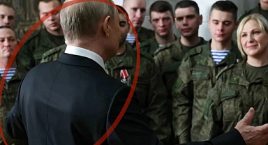 Paranoyak Diktatör Putin, Kendi Askerleriyle Görüşürken Bile Kurşungeçirmez Yelek Giyiyor