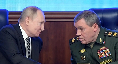 Putin Savaşın Başarısızlığının Sorumluluğunu Genelkurmay Başkanı'na Yükledi